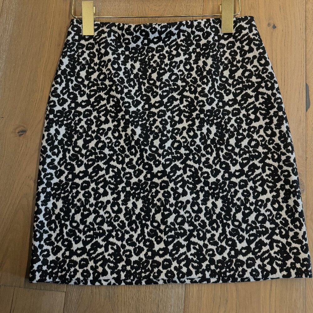 Express Black and white leopard print short pencil skirt